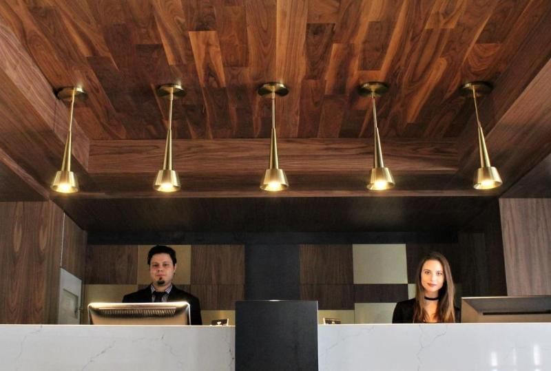 فندق Empire Suites