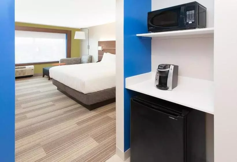 ホテル Holiday Inn Express & Suites   Sterling Heights Detroit Area, An Ihg
