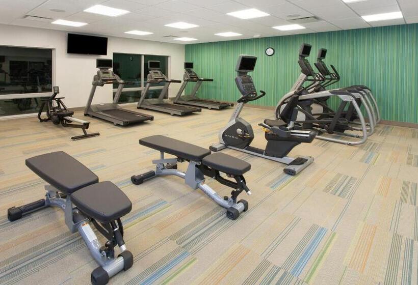 Отель Holiday Inn Express & Suites Sterling Heights Detroit Area, An Ihg