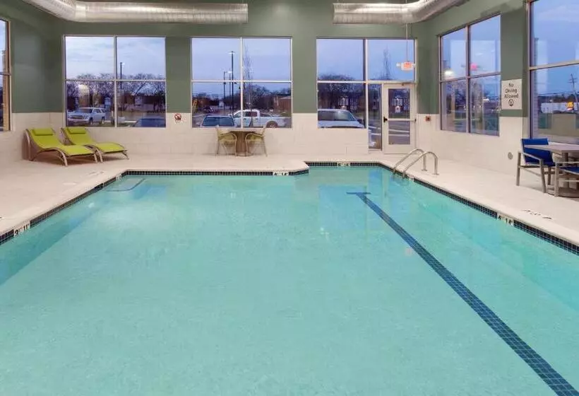 ホテル Holiday Inn Express & Suites   Sterling Heights Detroit Area, An Ihg