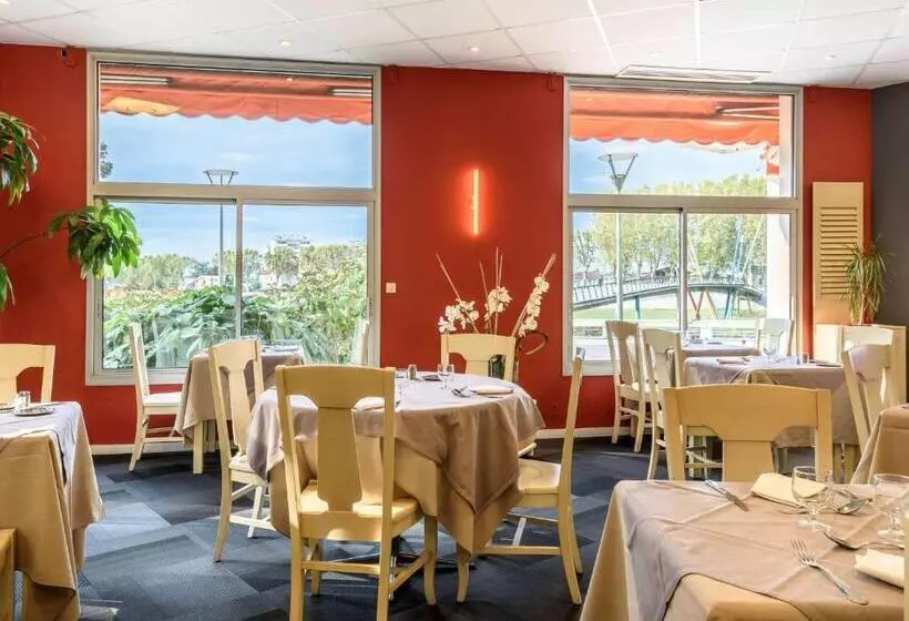هتل Ibis Styles Dax Centre