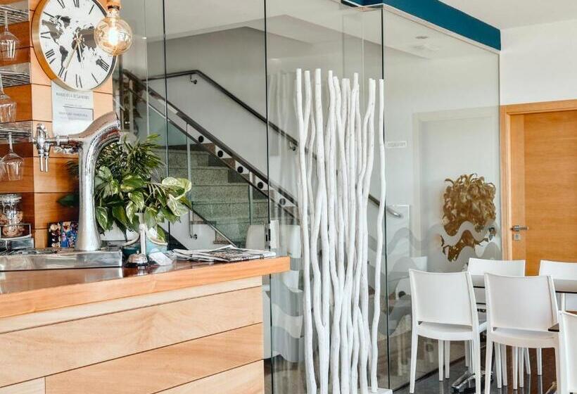 Отель Mardevela