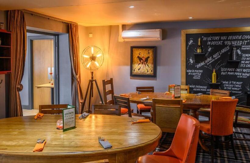 בית מלון כפרי The Dunavon