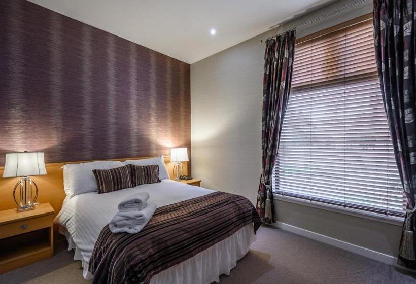 בית מלון כפרי The Dunavon