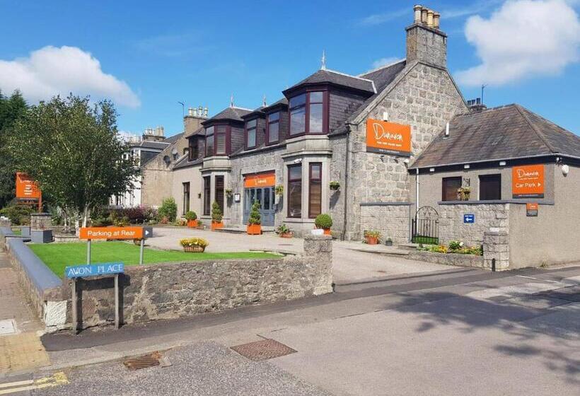 בית מלון כפרי The Dunavon
