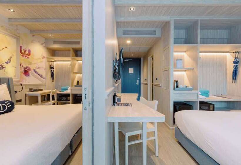 هتل Tide Phuket Beach Front