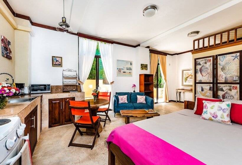 فندق Villa Nautilus