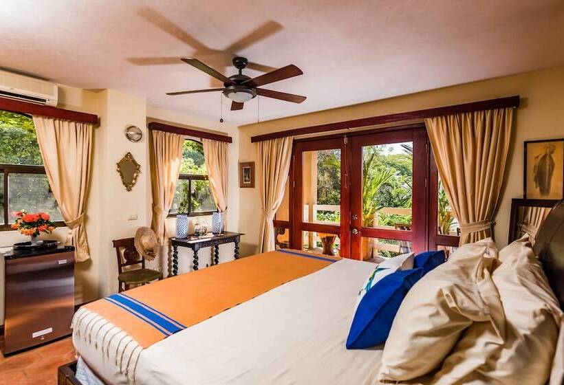 فندق Villa Nautilus