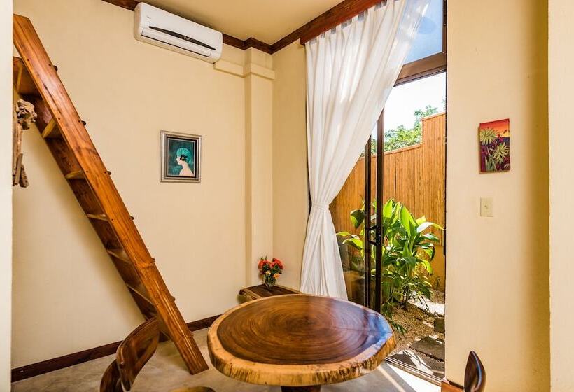 فندق Villa Nautilus