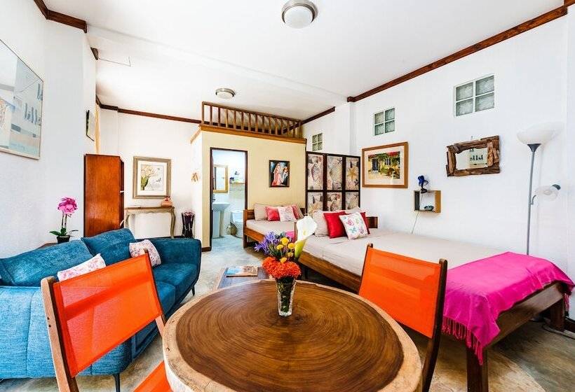 فندق Villa Nautilus