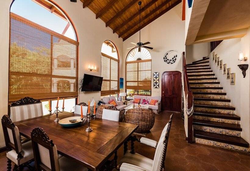 فندق Villa Nautilus