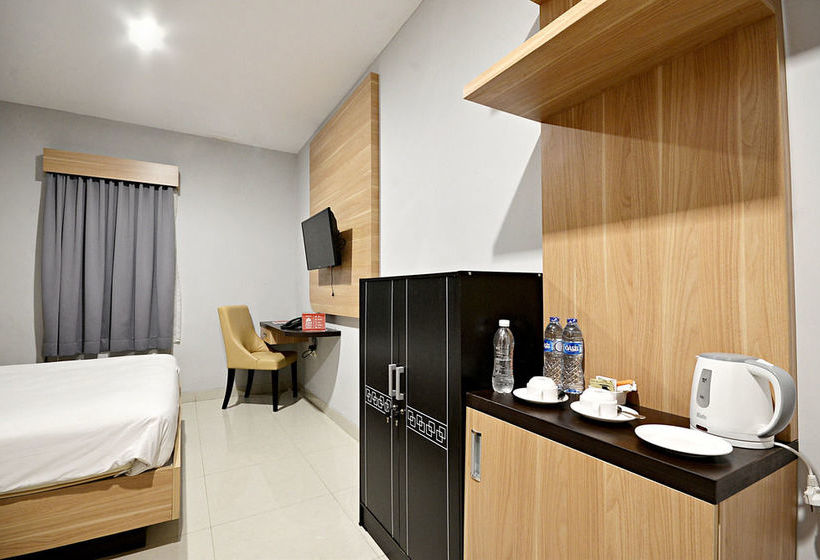 فندق Zen Rooms Cipete Safin Inn