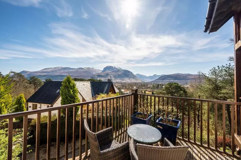 Treetops B&b