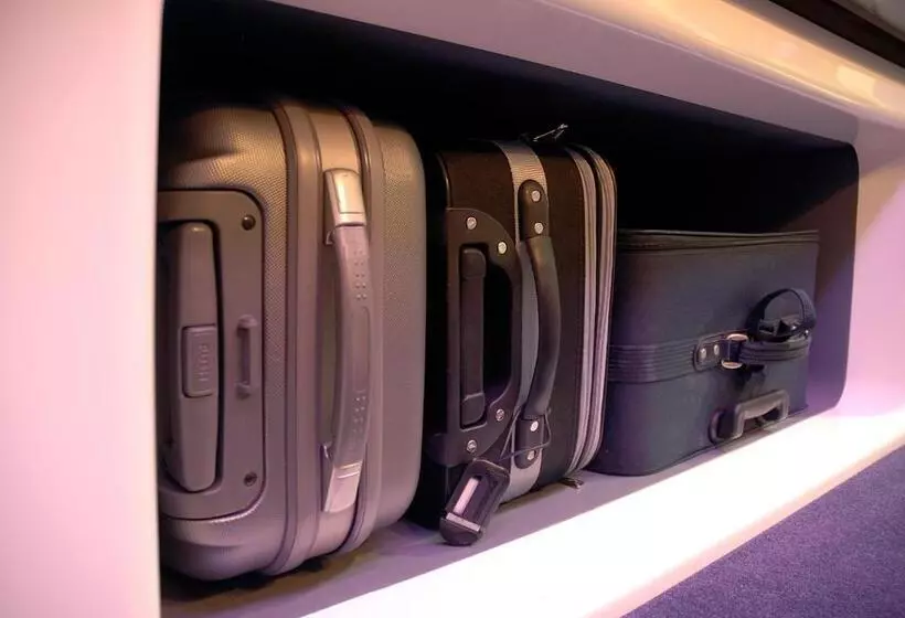 Yotelair London Gatwick Airport
