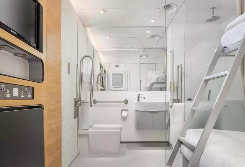 Yotelair London Gatwick Airport