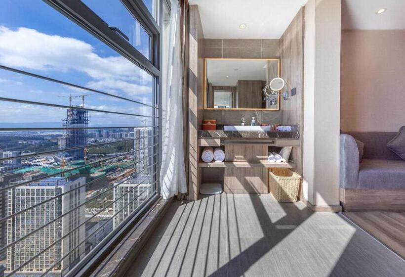 Atour Hotel Kunming South High Speed ​​railway Station University Town