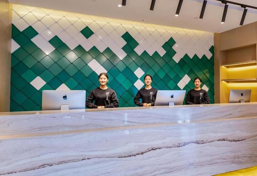 Atour Hotel Kunming South High Speed ​​railway Station University Town