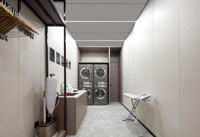 Atour Hotel Xiamen Xiang An Torch Industrial Park