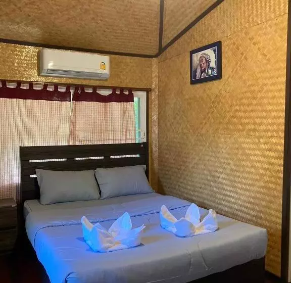 Aamiaismajoitus (B&B) อิงภูเมาท์เท่นวิว เขาใหญ่