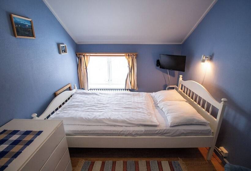 Bed and Breakfast Gopshusgården   Rum & Stugor