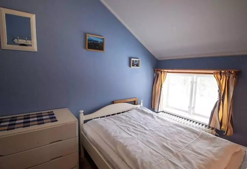 Aamiaismajoitus (B&B) Gopshusgården   Rum & Stugor