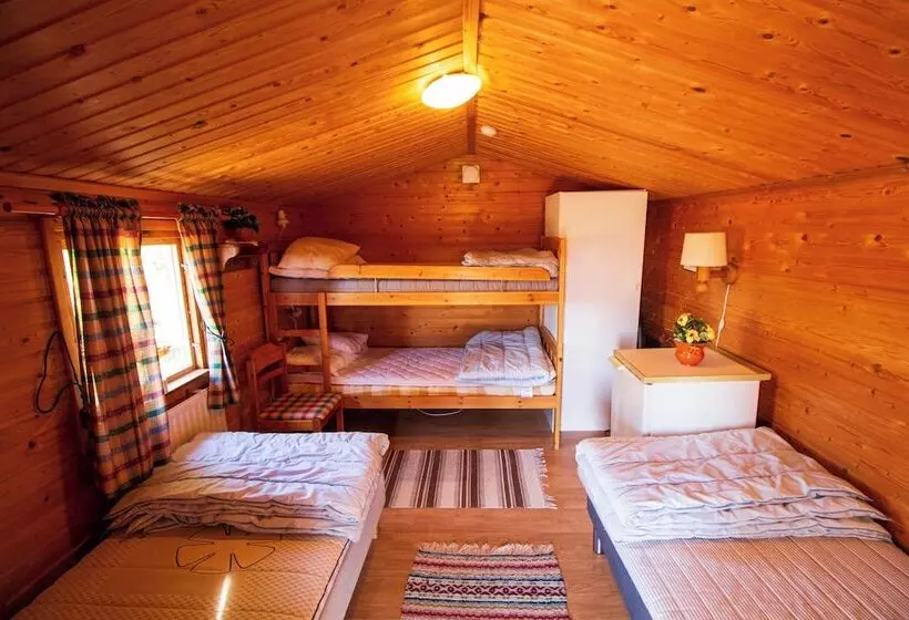 Aamiaismajoitus (B&B) Gopshusgården   Rum & Stugor