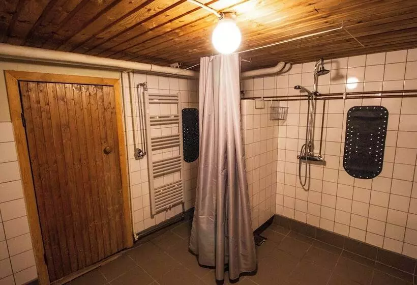 Aamiaismajoitus (B&B) Gopshusgården   Rum & Stugor