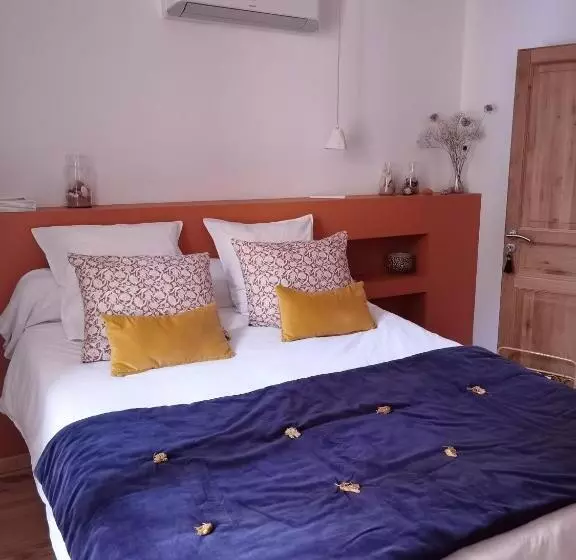 ベッドアンドブレックファースト Le 42 Escapade En Provence Petit Déjeuner En Option