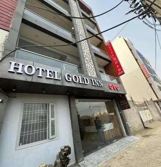 هتل Super Collection O Gold Inn