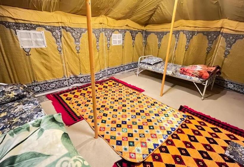 هتل مزرعة القمة