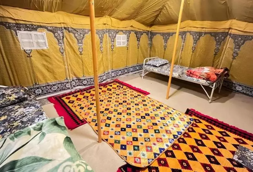هتل مزرعة القمة