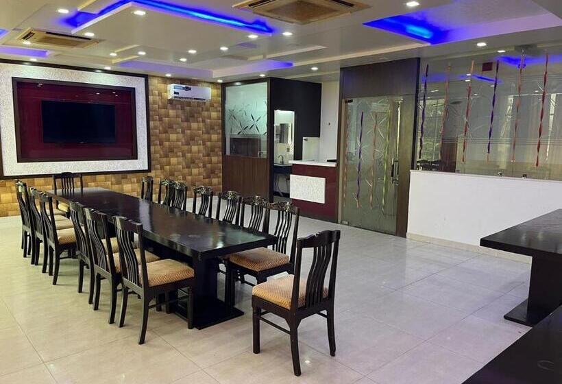 酒店 Liva International