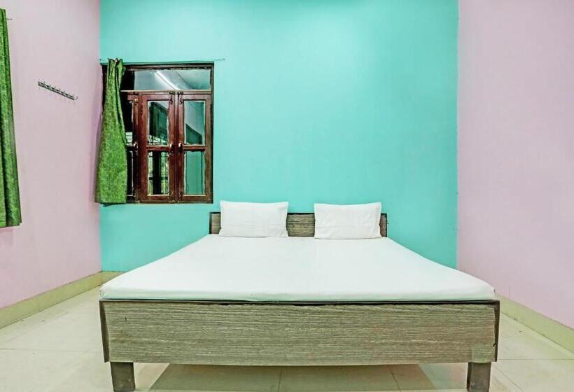 Hotel Oyo V K Guest House