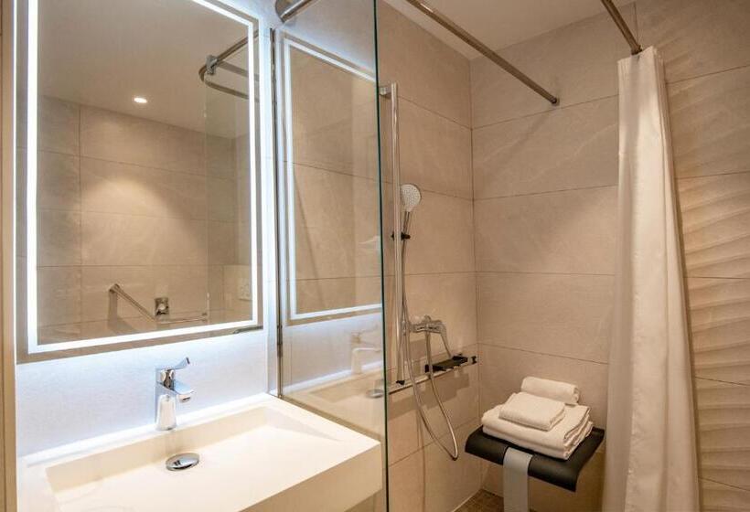 هتل Résidence Hôtelière Chambord Au Coeur De Menton Entièrement Rénovée