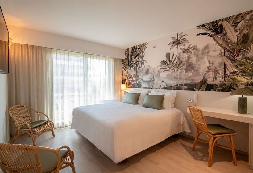 هتل Résidence Hôtelière Chambord Au Coeur De Menton Entièrement Rénovée