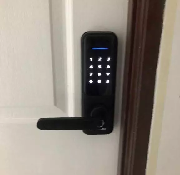 هتل Skyn Smart Home