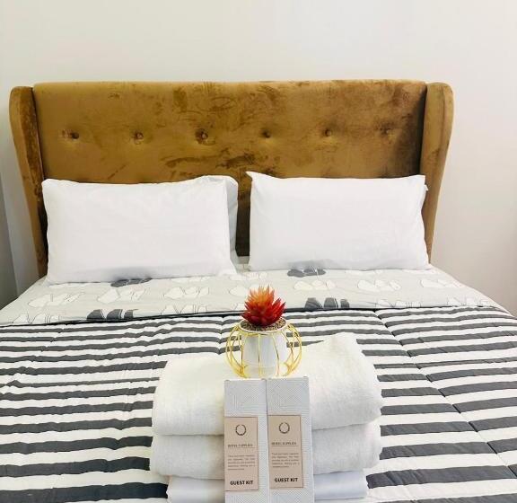 בית מלון כפרי Starlight Suites