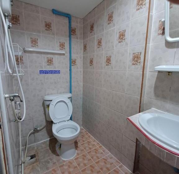 Pensjonat ละเมอ เกสเฮ้าส์ บางแสน ซอย1