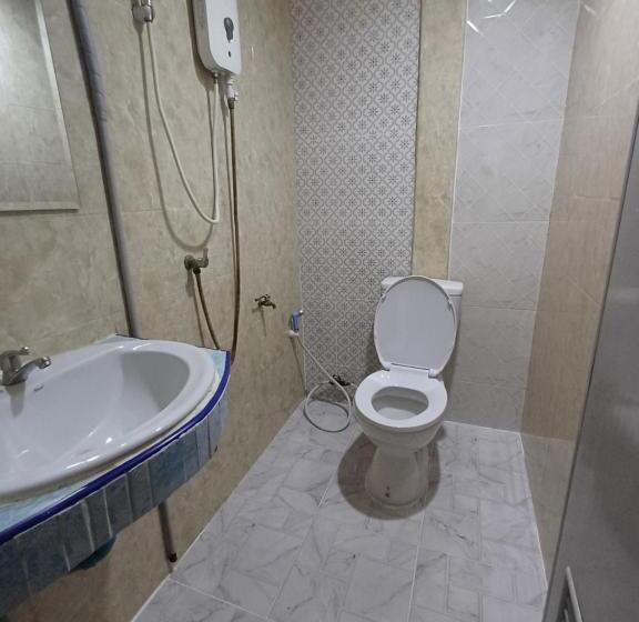 Pensjonat ละเมอ เกสเฮ้าส์ บางแสน ซอย1