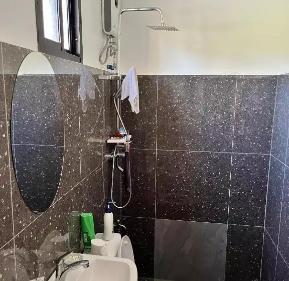 ペンション Trisha Guesthouse