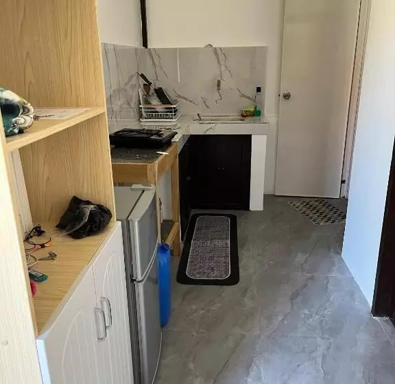 ペンション Trisha Guesthouse