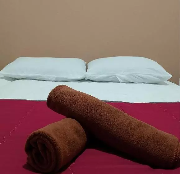 Majatalo Lawer Guesthouse