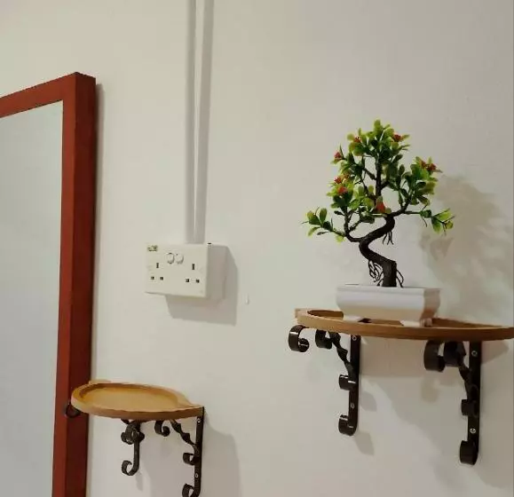 Majatalo Lawer Guesthouse