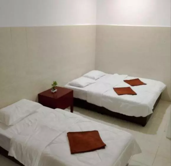 Majatalo Lawer Guesthouse