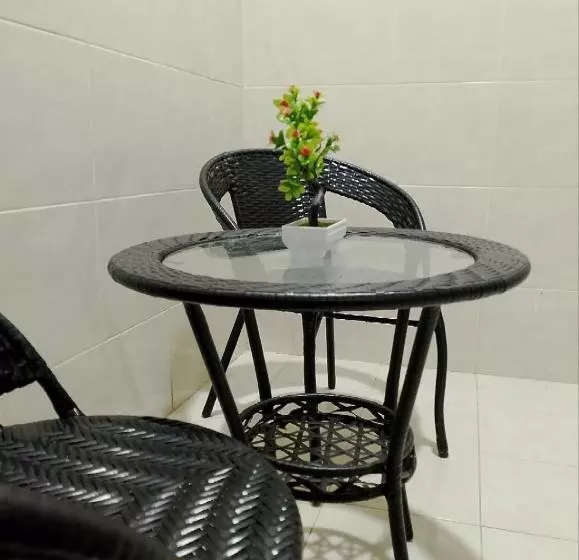 Majatalo Lawer Guesthouse