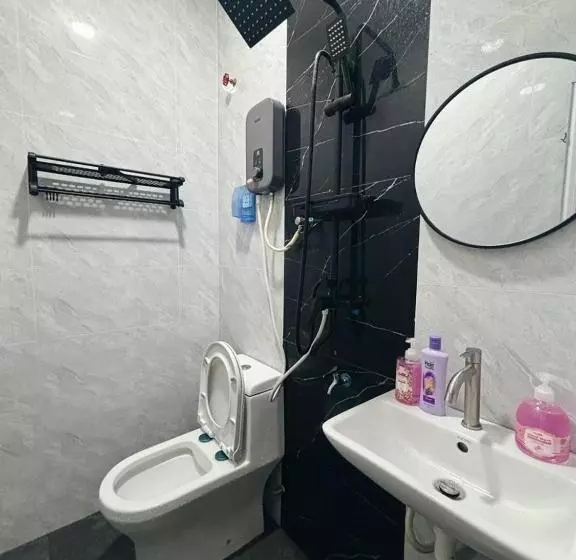 ペンション R8 Hotel Style Room With Projector #1min Walk To Ksl City Mall