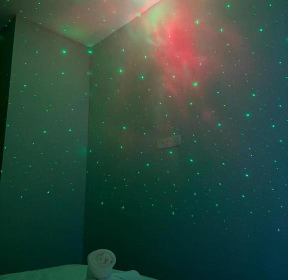 Пансион R8 Hotel Style Room With Projector #1min Walk To Ksl City Mall