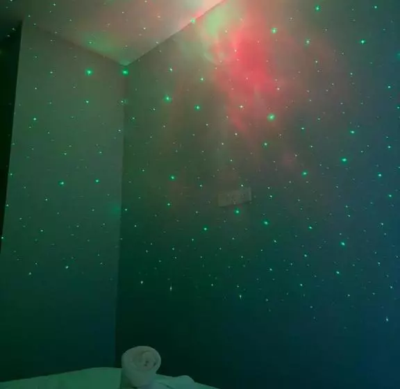 ペンション R8 Hotel Style Room With Projector #1min Walk To Ksl City Mall