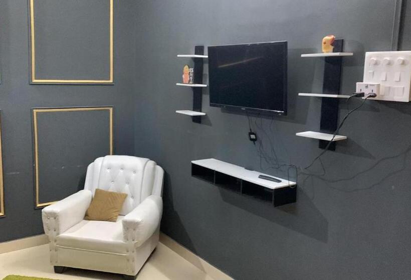 پانسیون The Bourbon Bliss