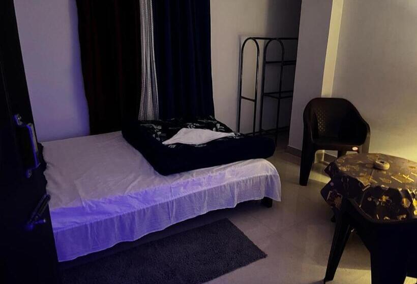 پانسیون The Bourbon Bliss